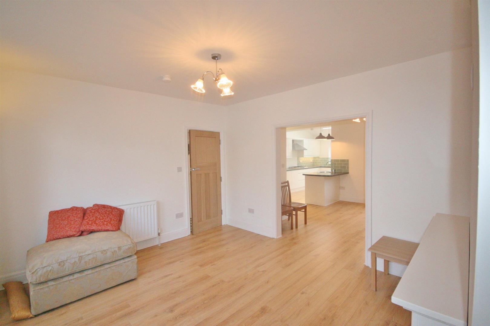 45 Victoria Road, Barry. Vale of Glamorgan. CF62 6PG